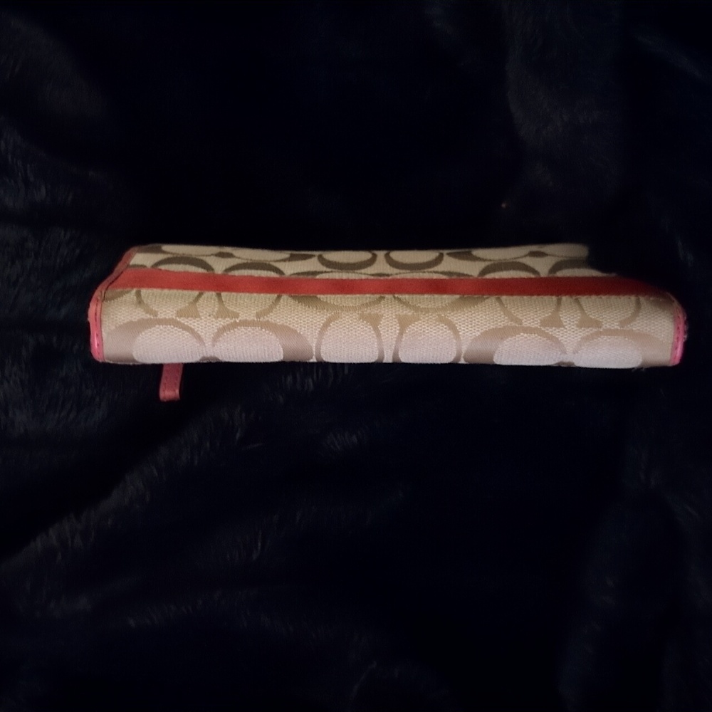 Authentic Coach Wallet - Picture 5 of 7